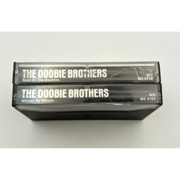 The Doobie Brothers Cassette Tapes Lot of 2 70s Rock Minute By Minute Best of - Picture 4 of 6